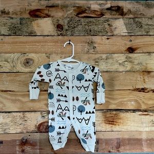 Baby clothes